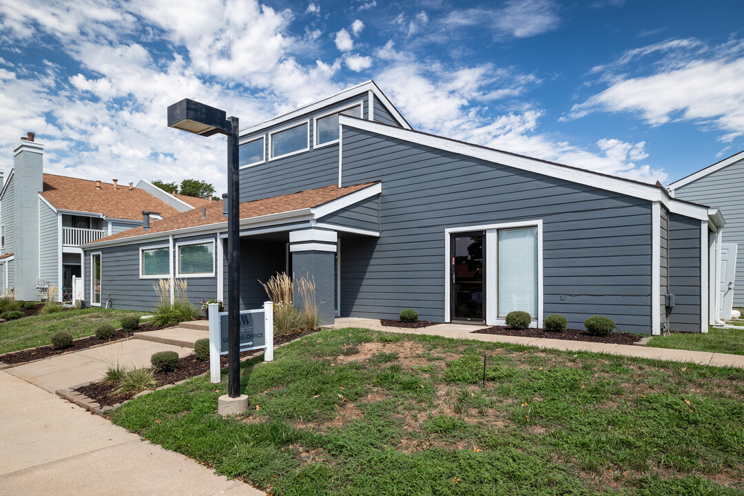 Westlink Village in Wichita, KS - Foto de edificio