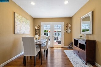 17665 Via Arroyo in San Lorenzo, CA - Building Photo - Building Photo