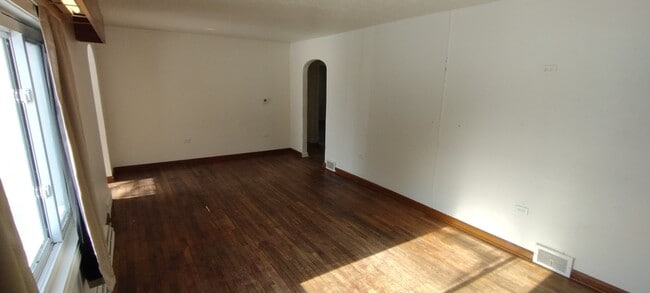 609 Crider Ave NE in New Philadelphia, OH - Building Photo - Building Photo