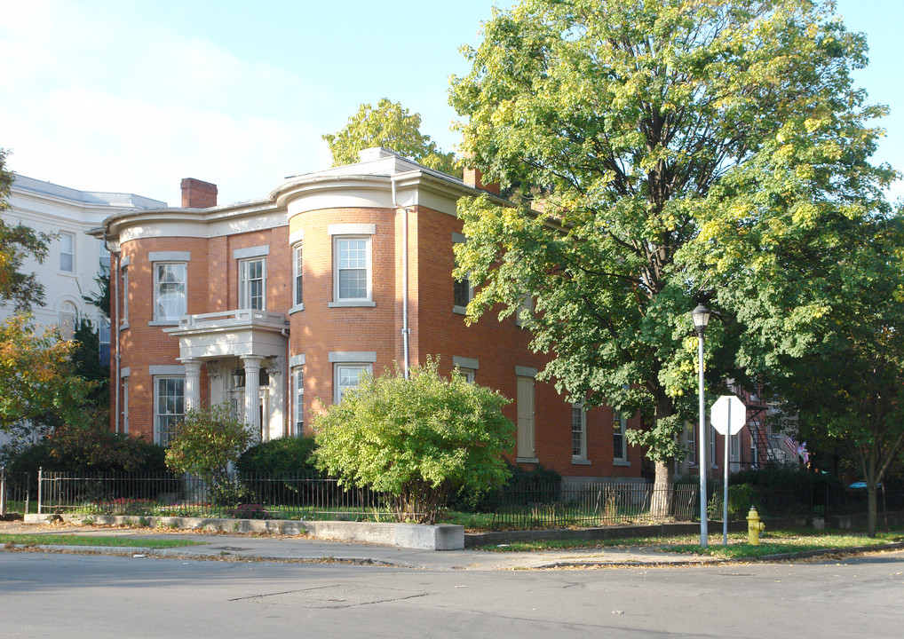 263 S Plymouth Ave in Rochester, NY - Building Photo