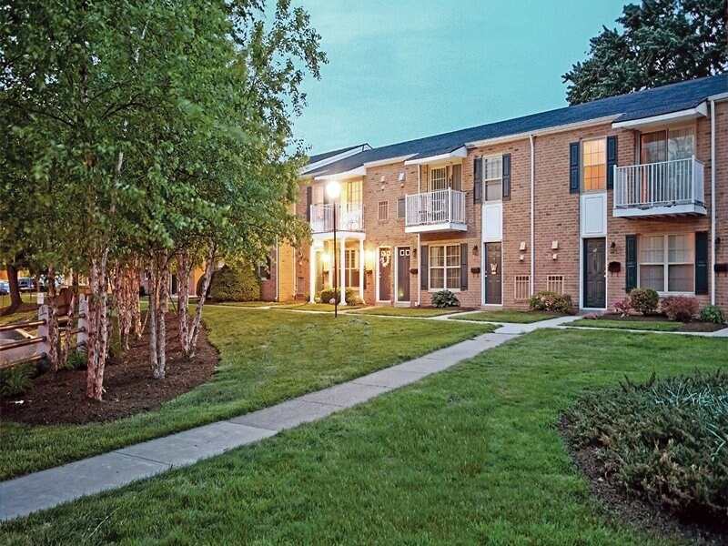 Village of Pennbrook Apartments Levittown, PA Apartments