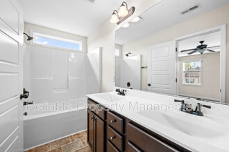304 Houston Ln in Clayton, NC - Building Photo - Building Photo
