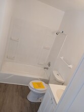 1017 Irving Ave in Rockford, IL - Building Photo - Building Photo