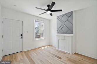 7 E Oxford St in Philadelphia, PA - Building Photo - Building Photo