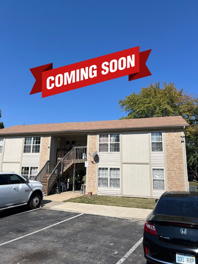 property at 903 S Edgebrook Ln