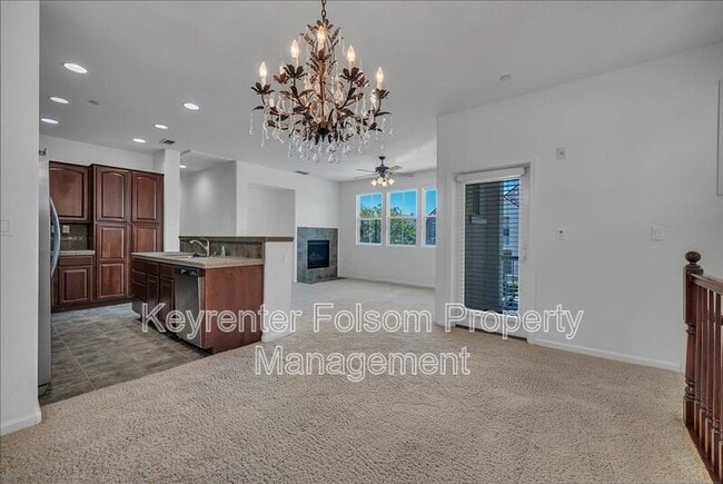 2901 Esplanade Cir in Folsom, CA - Building Photo - Building Photo