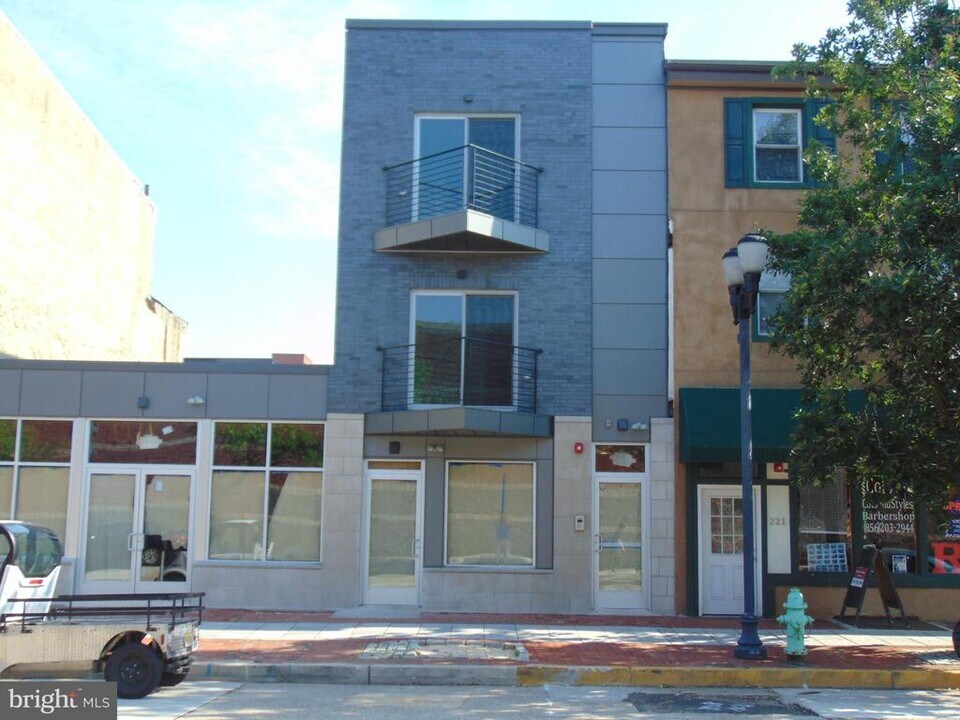 219 Market St in Camden, NJ - Building Photo