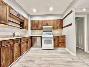 1052 O Brien St in South Bend, IN - Building Photo - Building Photo