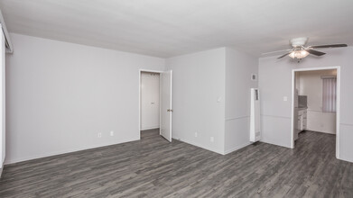 3754 Vinton Ave in Los Angeles, CA - Building Photo - Interior Photo