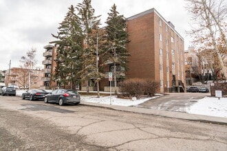 903-903 19 Ave SW in Calgary, AB - Building Photo - Building Photo
