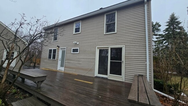 15 Lafayette Terrace, Unit B in North Hampton, NH - Building Photo - Building Photo