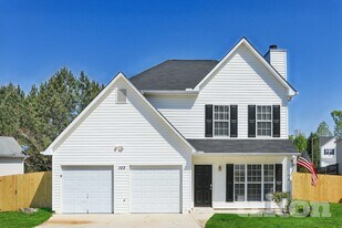 103 Dumaine St in Dallas, GA - Building Photo