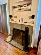 3204 Hollins St in Bakersfield, CA - Building Photo - Building Photo