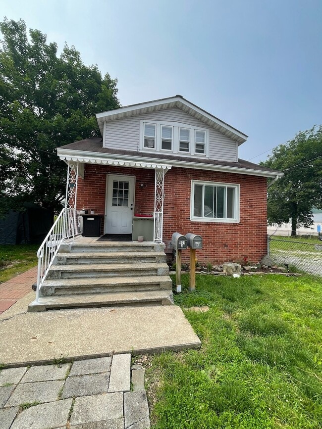 101 River St, Unit Down in Lodi, OH - Foto de edificio - Building Photo