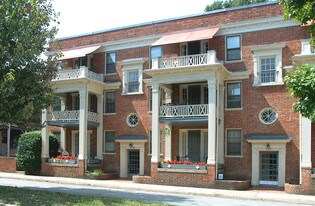 206 Roseneath Rd Apartments