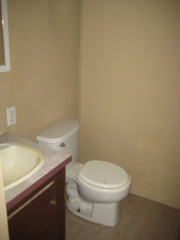 924 W 49th St in Anniston, AL - Building Photo - Building Photo