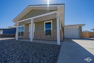 10 Hawk Ave in Odessa, TX - Building Photo - Building Photo