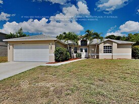 4081 SW Jaqust St in Port St. Lucie, FL - Building Photo