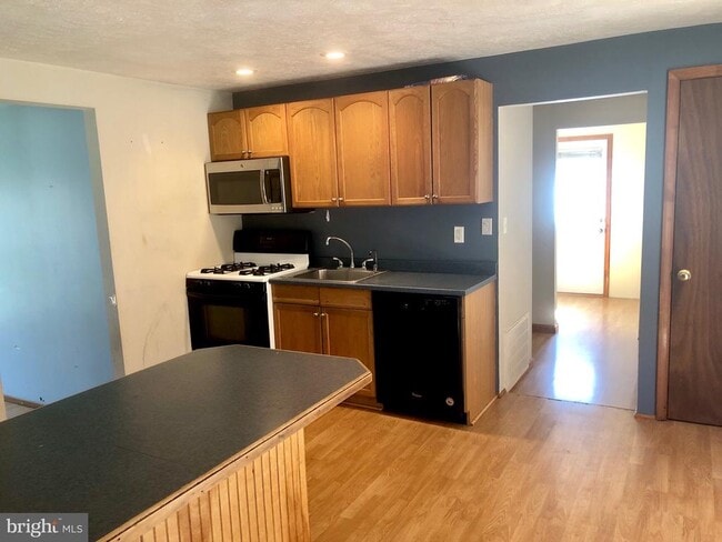 property at 69 Wishing Rock Rd