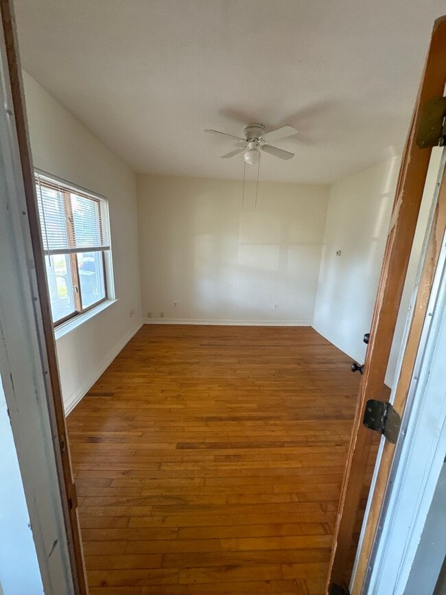 2212 6th St NE in Minneapolis, MN - Building Photo - Building Photo