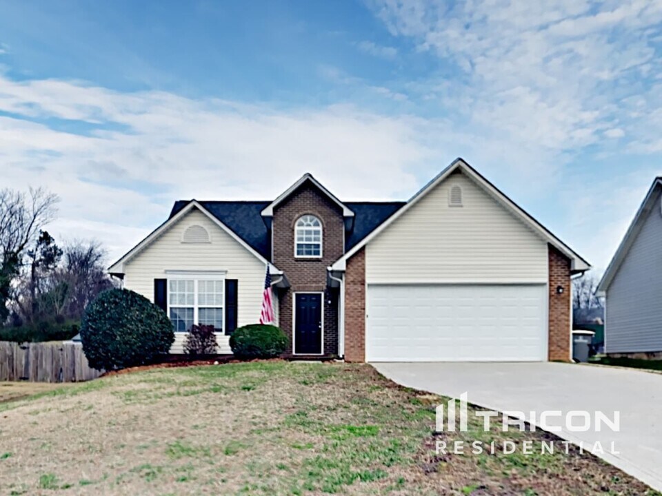 2613 Millpond Way in Concord, NC - Building Photo