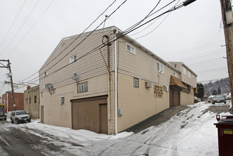 3010 Walnut St in McKeesport, PA - Building Photo - Building Photo