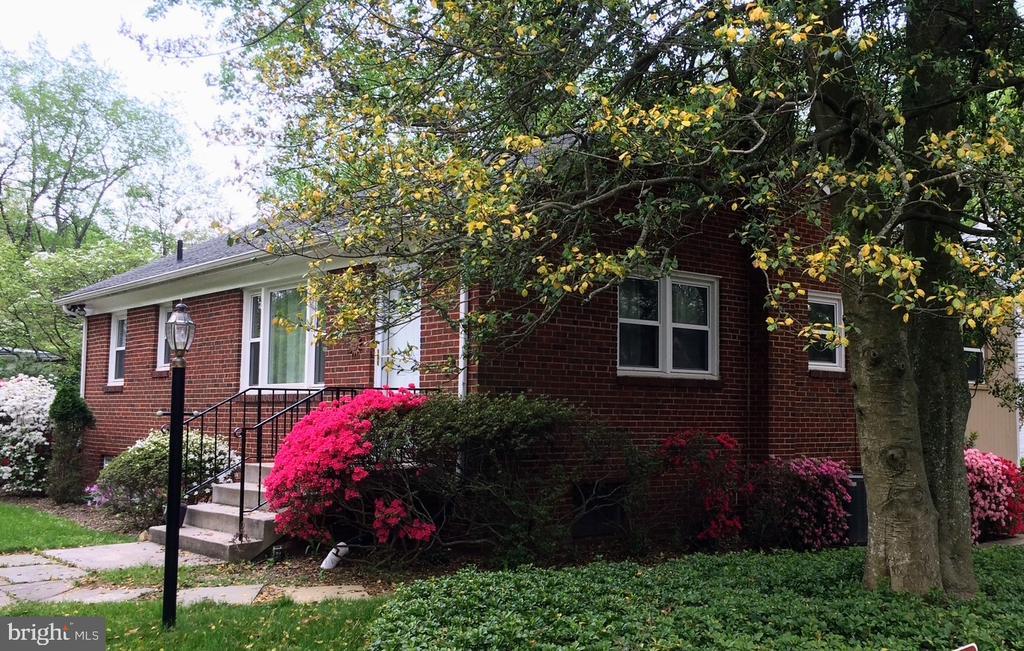 4426 Strathmore Ave in Garrett Park, MD - Building Photo
