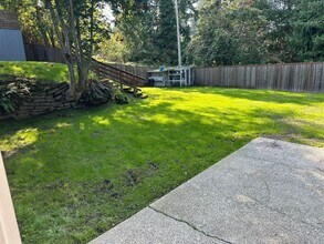 4529 Crescent Ave in Everett, WA - Building Photo - Building Photo