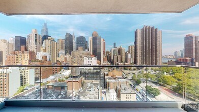 237 E 34th St in New York, NY - Building Photo - Building Photo