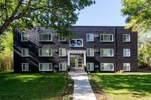 1328 Idaho Ave S, Unit 103