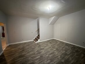 615 5th Ave E in Springfield, TN - Foto de edificio - Building Photo