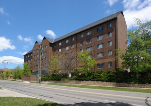 Baker Commons in Ann Arbor, MI - Foto de edificio - Building Photo