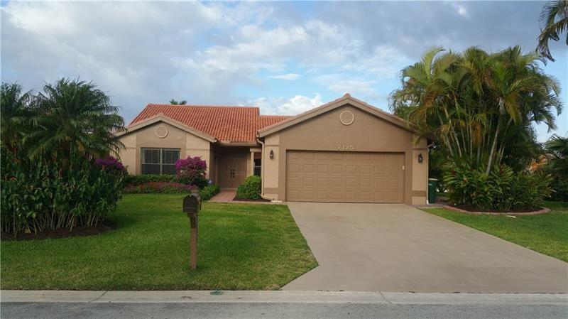 7125 NW 107th Ave in Tamarac, FL - Building Photo