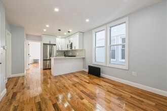 95-24 104th St in Queens, NY - Foto de edificio - Building Photo