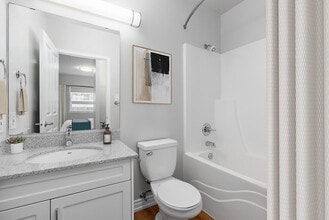 Park Square Apartments in Edmonton, AB - Building Photo - Building Photo