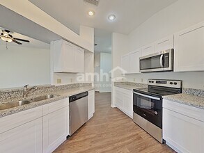 1612 Westerly Dr in Brandon, FL - Building Photo - Building Photo