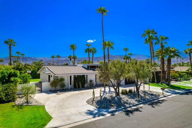 71137 Patricia Park Pl in Rancho Mirage, CA - Building Photo - Building Photo
