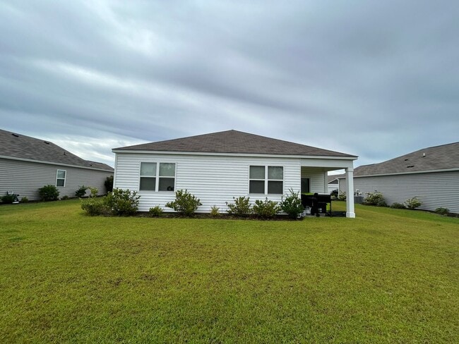 448 St Kitts Way in Winnabow, NC - Building Photo - Building Photo