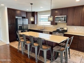 7472 Ponce Ave in Los Angeles, CA - Building Photo - Building Photo