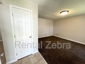 3257 Phoenix Way in Merced, CA - Building Photo - Building Photo