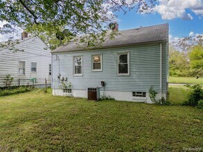 15496 Rockdale St in Detroit, MI - Building Photo - Building Photo