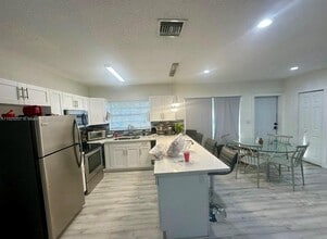 2970 NW 187th St in Miami Gardens, FL - Building Photo - Building Photo