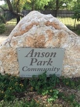 Anson Park in Abilene, TX - Foto de edificio - Building Photo
