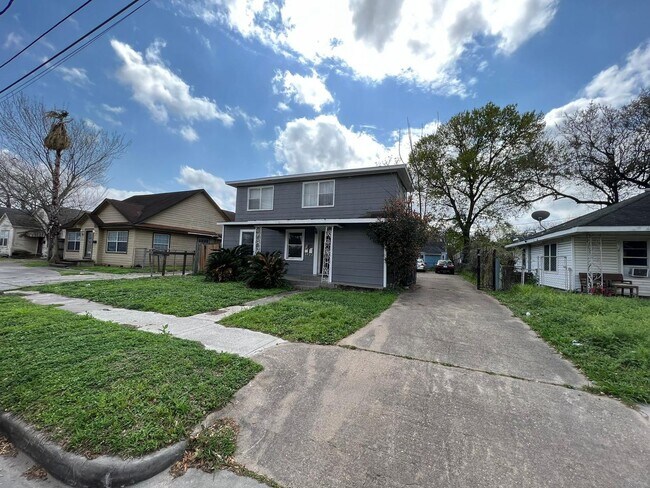 property at 3210 Winbern St