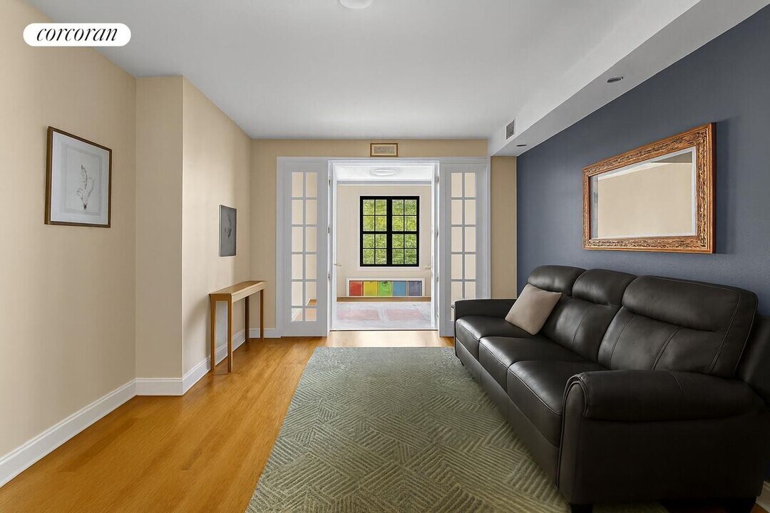 215 Lewis Ave in Brooklyn, NY - Building Photo