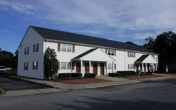 16 Lake St in Jamesburg, NJ - Building Photo - Building Photo