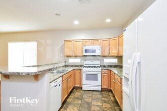 10832 Avenzano St in Las Vegas, NV - Building Photo - Building Photo