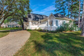 60 Fairfield Dr in Montgomery, TX - Building Photo - Building Photo