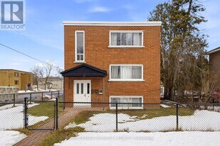 1219 Dorchester Ave in Ottawa, ON - Building Photo