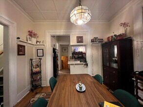 210 Bucholz Ct in Ann Arbor, MI - Foto de edificio - Building Photo